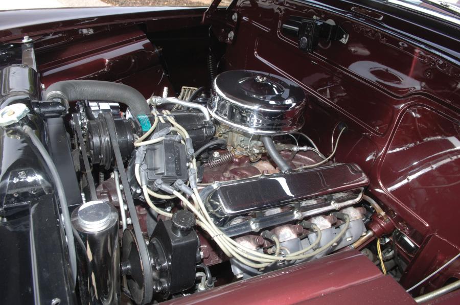  Cadillac Series 62 Convertible Coupe 1949 года  (фото 22 из 24)